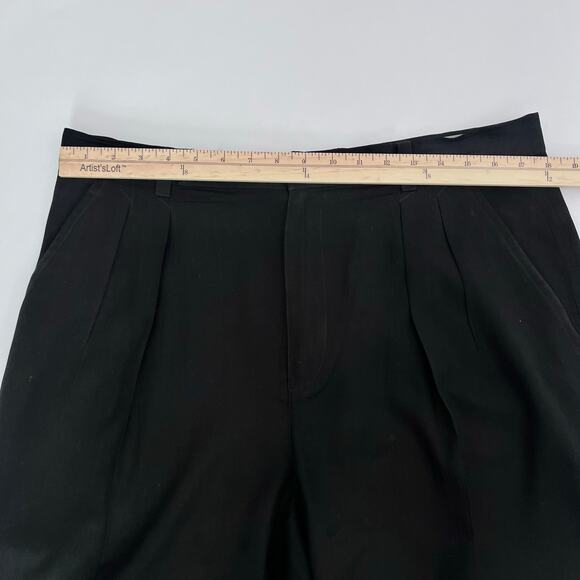 TOMMY BAHAMAS MENS 100% SILK TOROLA PLEATED SHORTS BLACK SIZE 36 - Picture 11 of 13